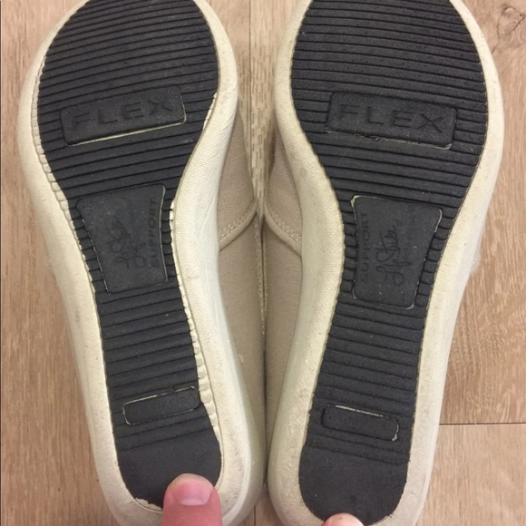 Life Stride Shoes Size 6 - Picture 3 of 3